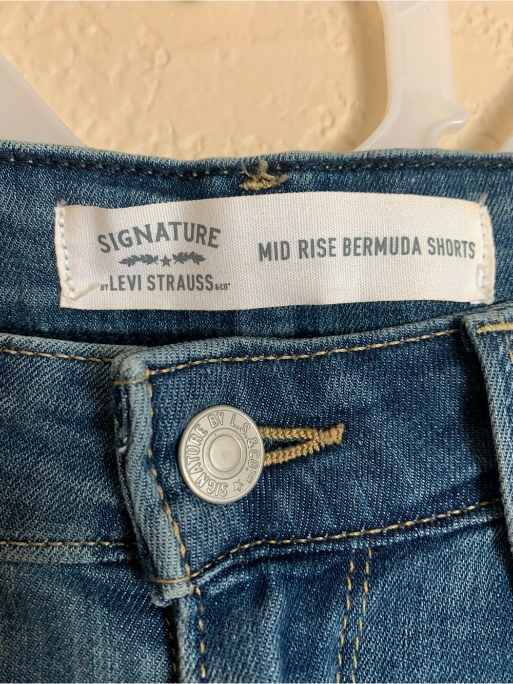Signature by Levi Strauss Mid-Rise Denim Bermuda Shorts in Medium Blue - Picture 3 of 8